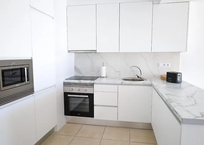 דירה Elegant Sunny Terrace