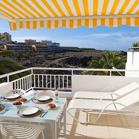 Apartment Elegant Sea View