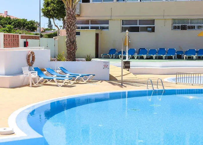 Elegant Sunny Terrace *