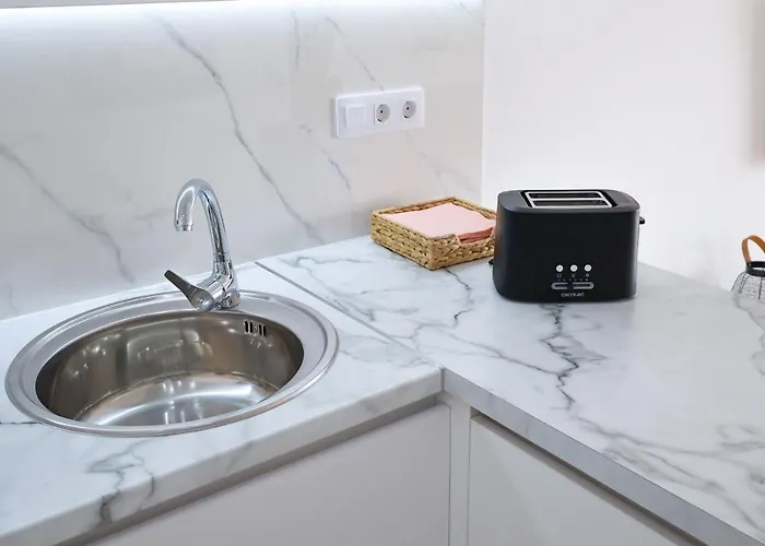 Elegant Sunny Terrace *