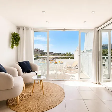Elegant Sunny Terrace