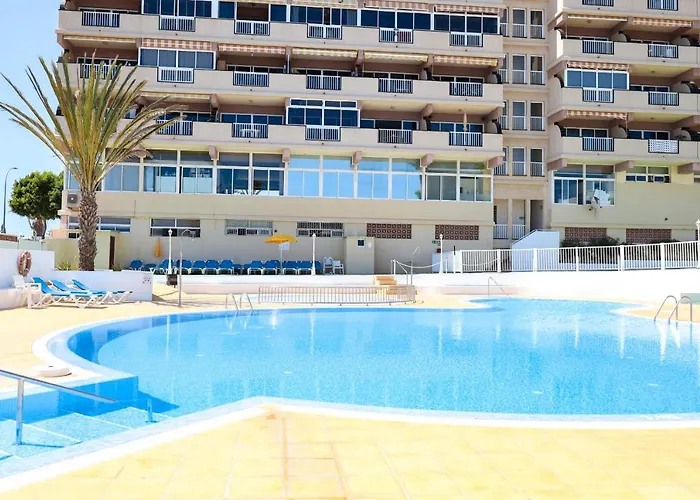 Elegant Sunny Terrace *