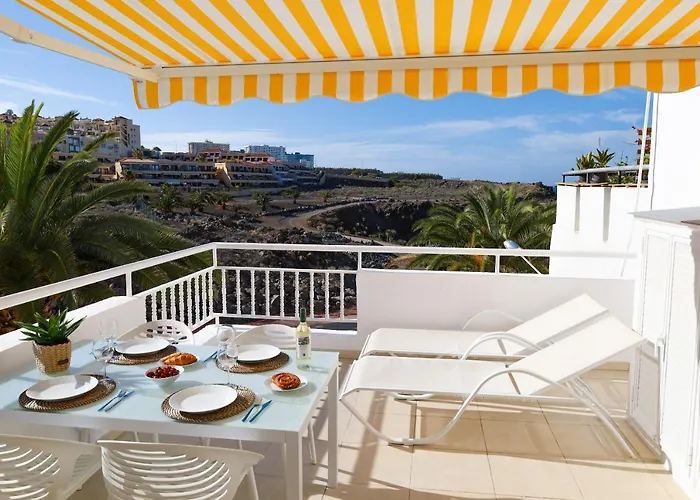 Apartment Elegant Sunny Terrace